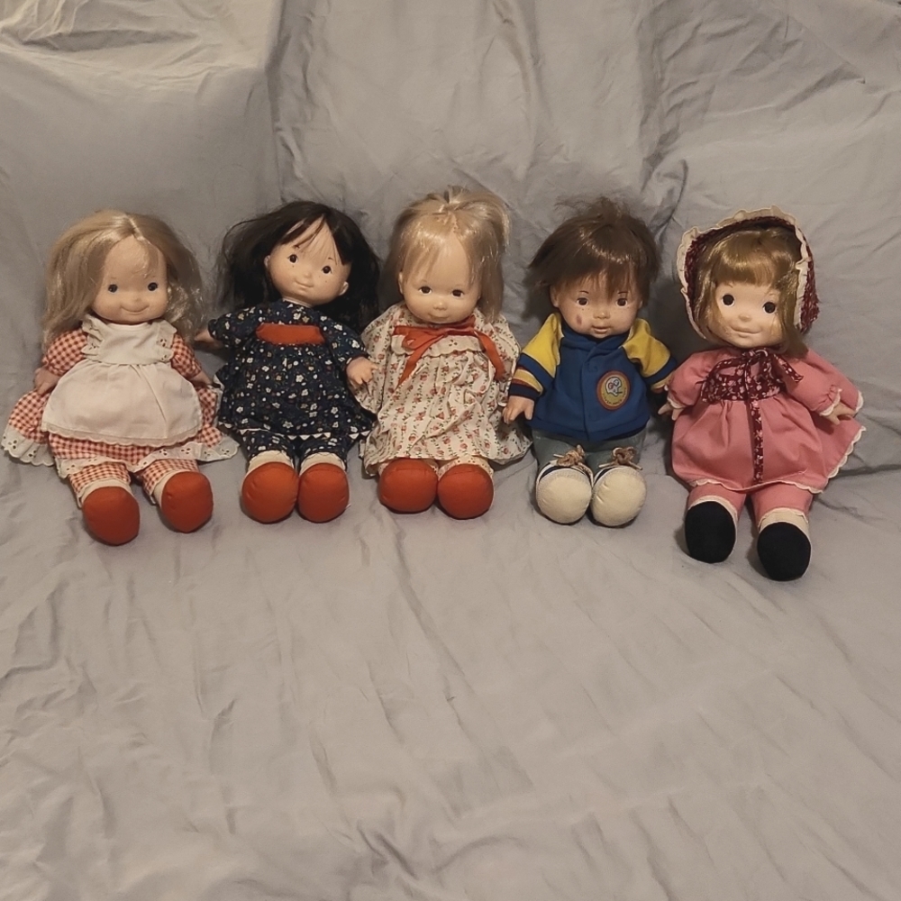 One set of 5- Vintage 1970's Fisher Price Lapsitter Dolls